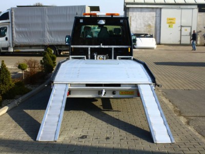 Renault Master - laweta od tyłu